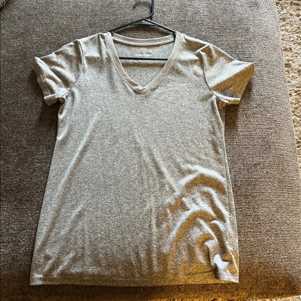 Reebok v-neck t shirt in charcoal grey